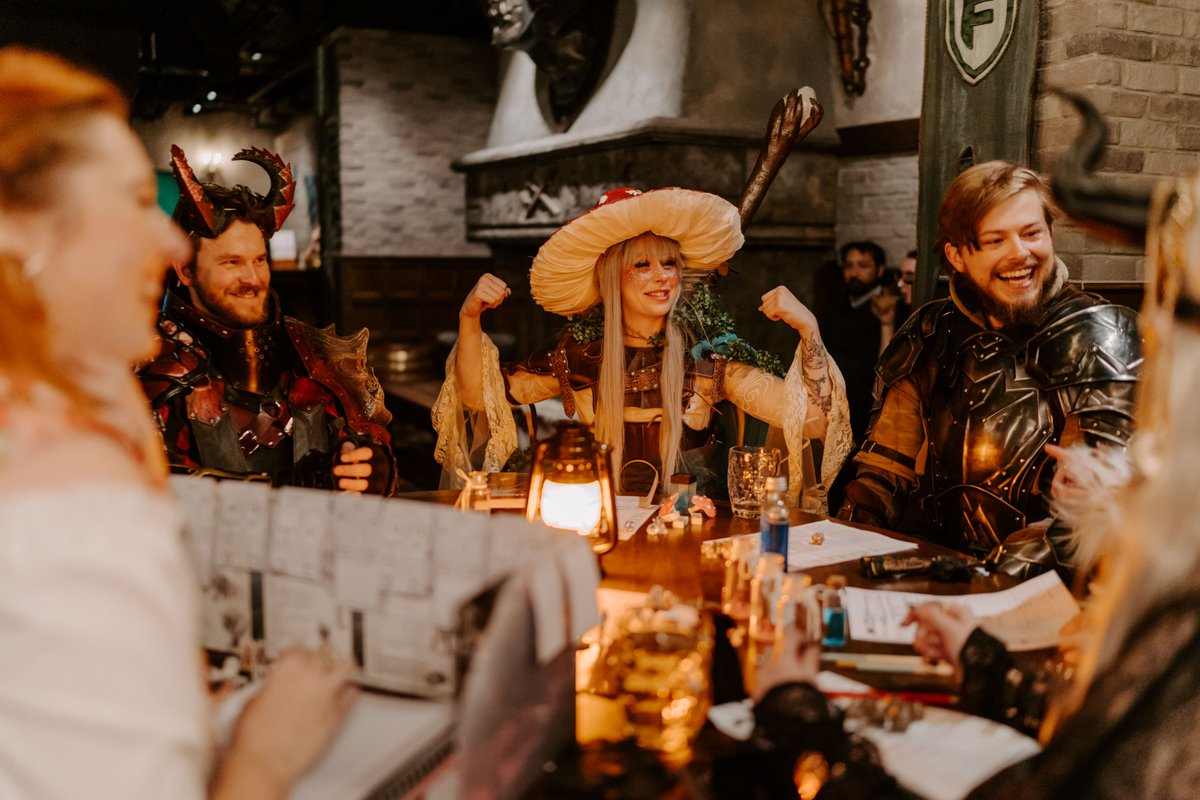 Tavern-DnD-Cosplay-Group-Players